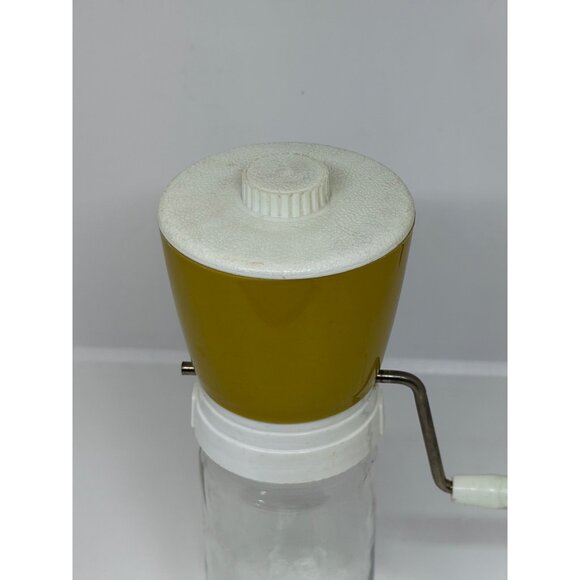VTG 1960s Federal Yellow Glass Nut Spice Food Chopper Grinder 7.5" MCM - Picture 2 of 7
